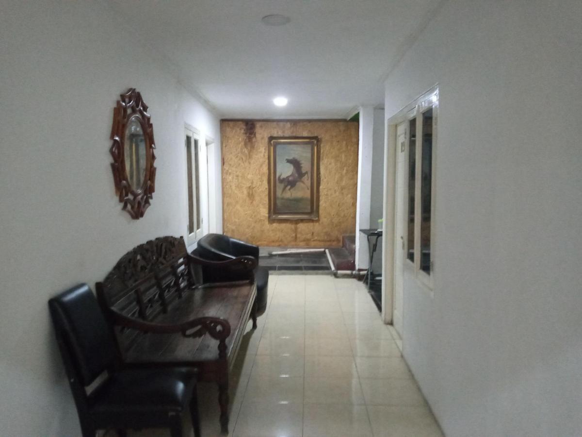 Urbanview Hotel Rio Life House Cianjur By Reddoorz Kültér fotó